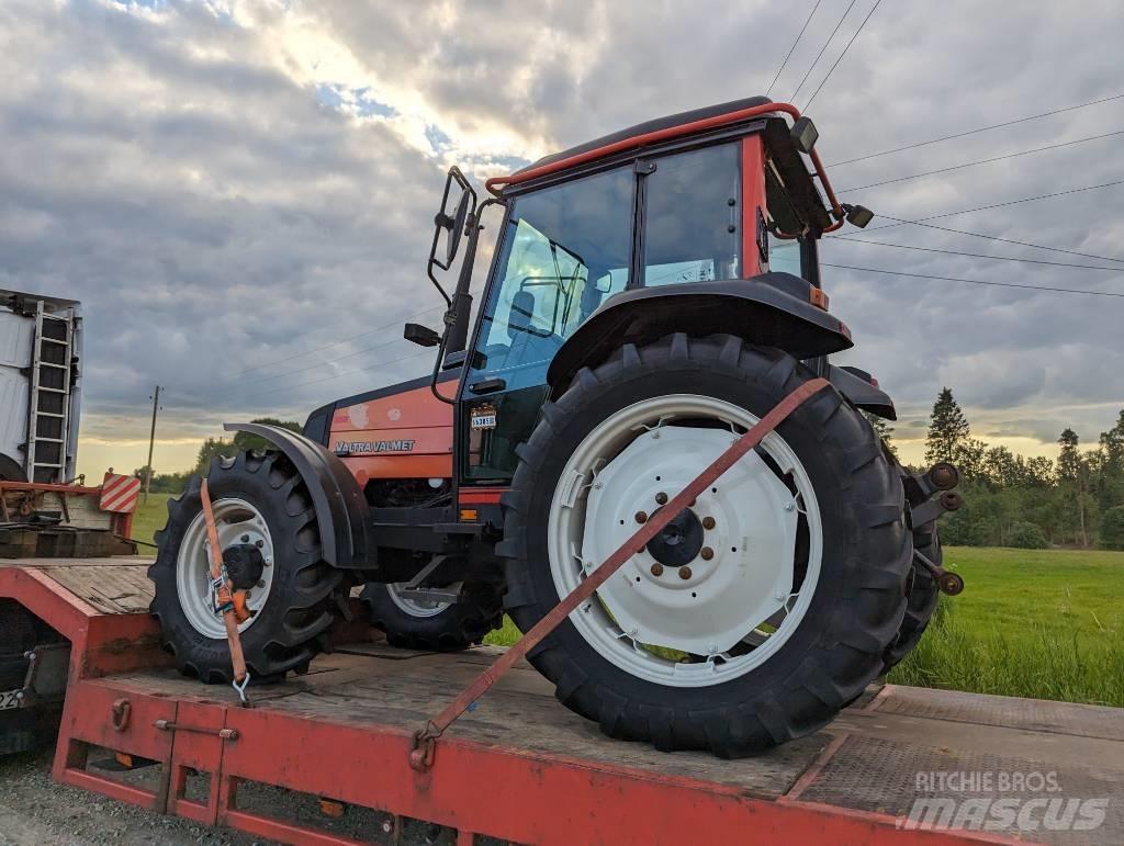 Valtra Valmet 700 Трактори