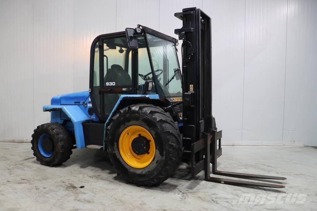 JCB 930-4 Дизелови камиони