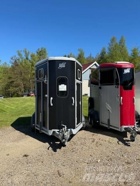 Ifor Williams HB 506 Полуремаркета за превоз на животни
