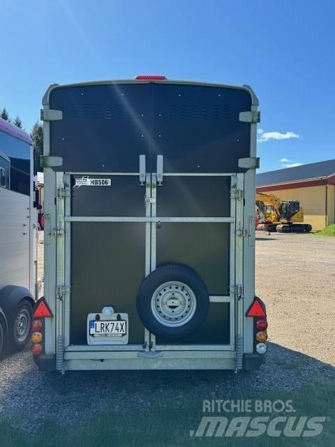 Ifor Williams HB 506 Полуремаркета за превоз на животни
