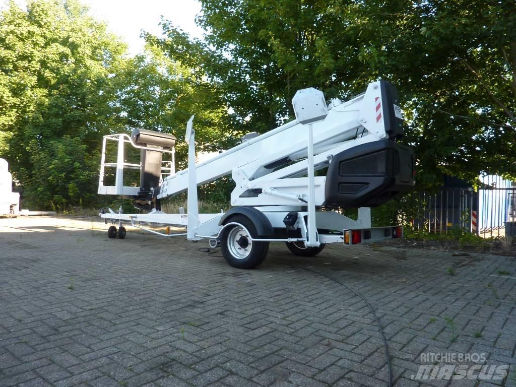 Dino 180 XT Моторизирани платформи с ремарке
