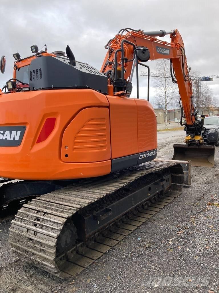Doosan DX 140 LCR Верижен екскаватор