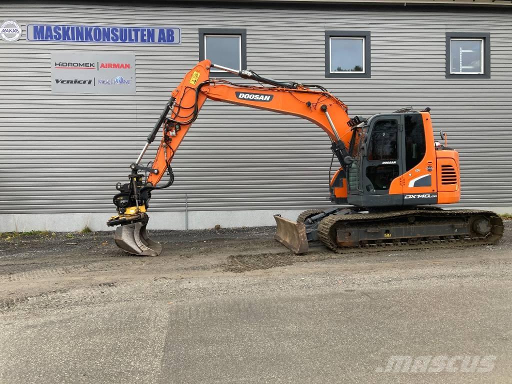 Doosan DX 140 LCR Верижен екскаватор