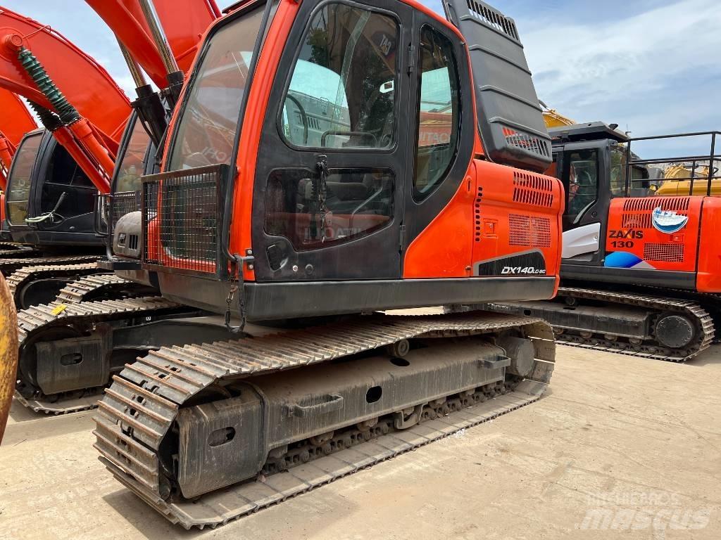 Doosan DX140 Верижен екскаватор