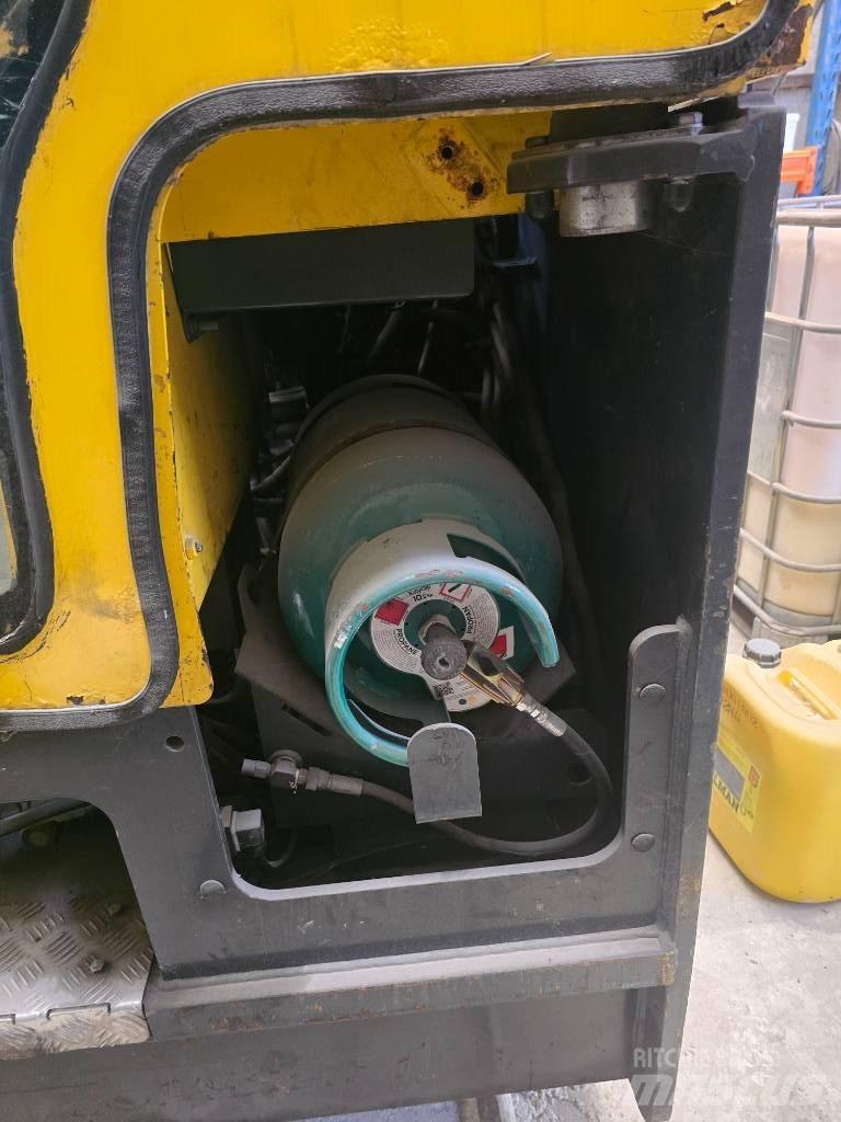 Combilift C4000LPG Повдигач с движение в 4 посоки