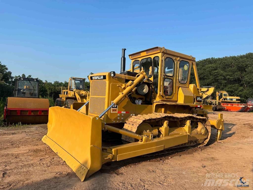 CAT D 7 G Верижни булдозери
