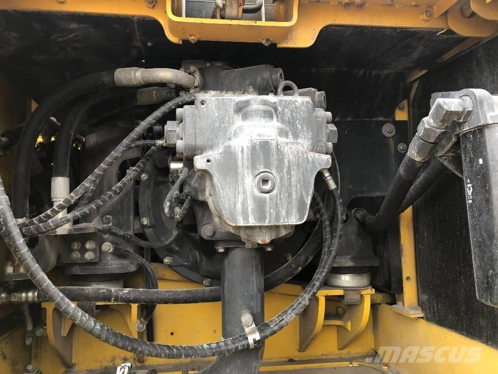 Komatsu 300 -7 Верижен екскаватор