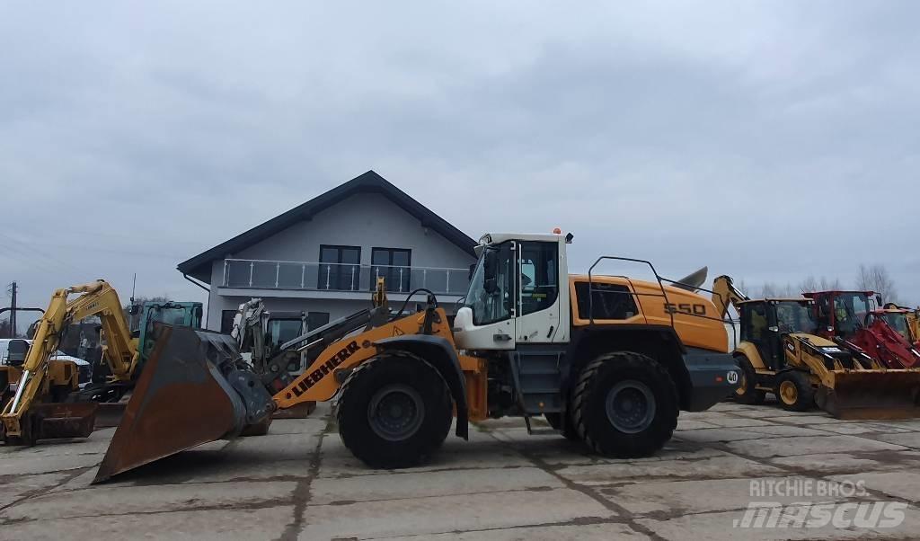 Liebherr L550 xpower Колесни товарачи