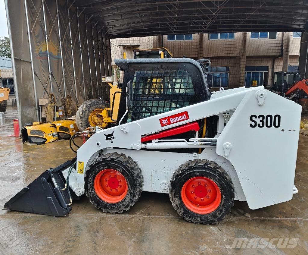 Bobcat S 300 Мини товарачи
