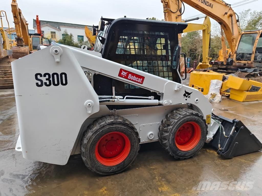 Bobcat S 300 Мини товарачи
