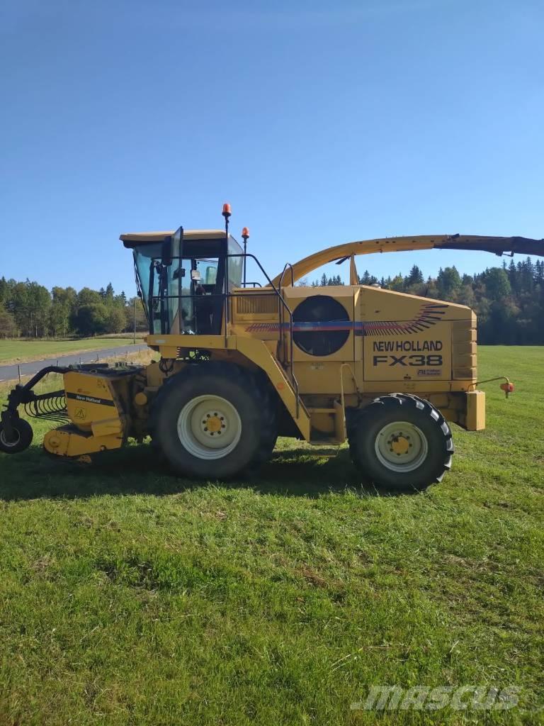New Holland FX 38 Самоходни фуражири