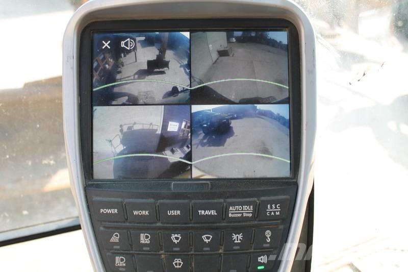 Hyundai HX 130 LCR Средни екскаватори 7т - 12т