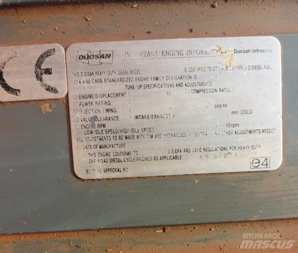 Doosan DX 300 LC-5 Верижен екскаватор