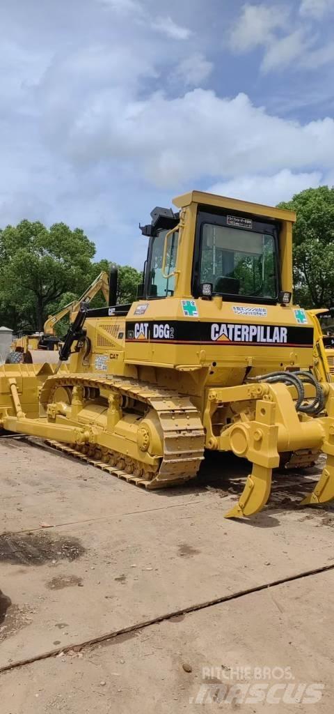 CAT D 6 G Верижни булдозери
