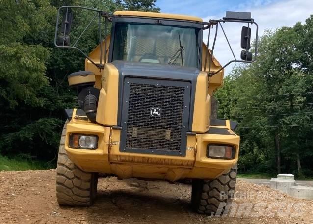 John Deere 300 D Дъмпери/моторни превозни средства