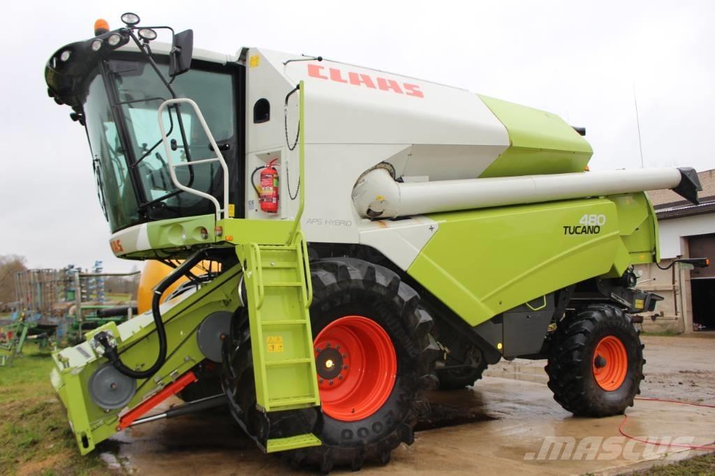 CLAAS Tucano 480 Комбайни