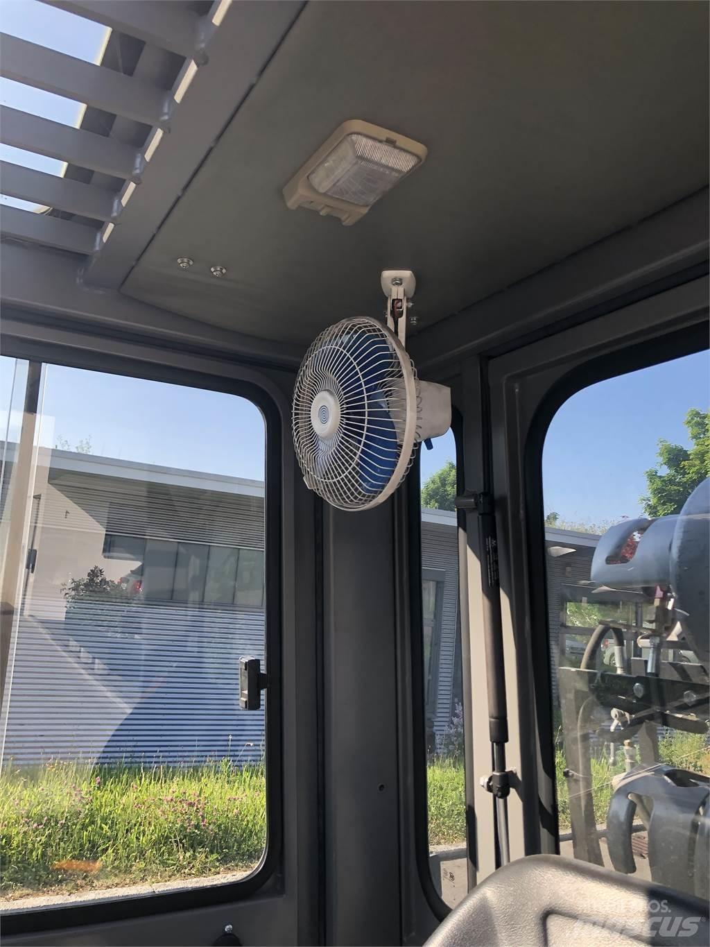 Heli CPYD 25 Камиони с АГУ
