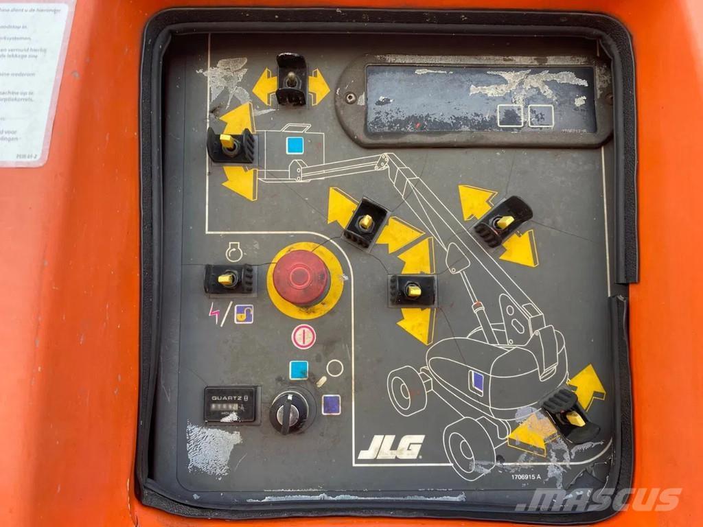 JLG 660SJ Телескопични повдигачи
