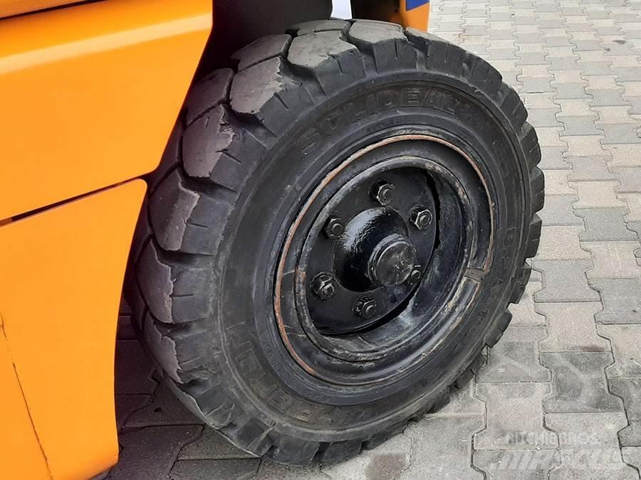 Toyota 5FDF50 Дизелови камиони