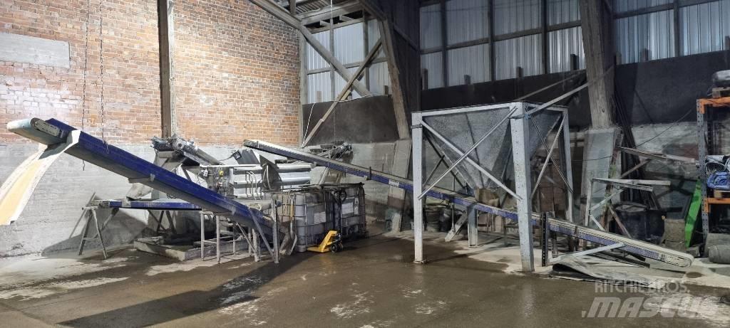  Water separator Сортировъчно оборудване -> Оборудване за сортиране на отпадъци