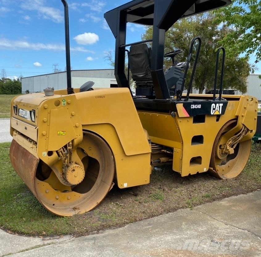 CAT CB 434 D Двойни барабанни ролки
