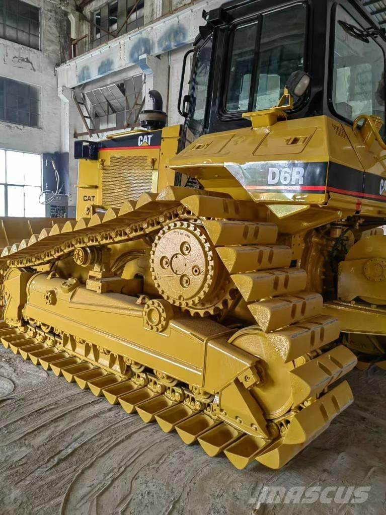 CAT D 6 R Грейдери