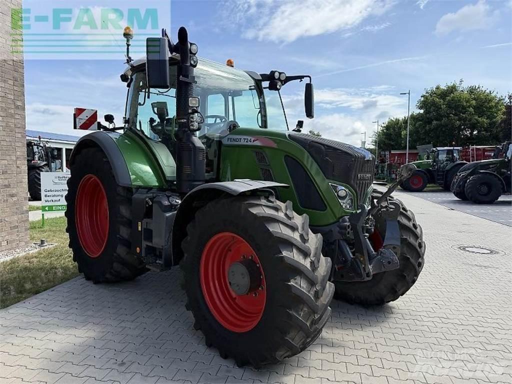 Fendt 724 vario s4 Трактори