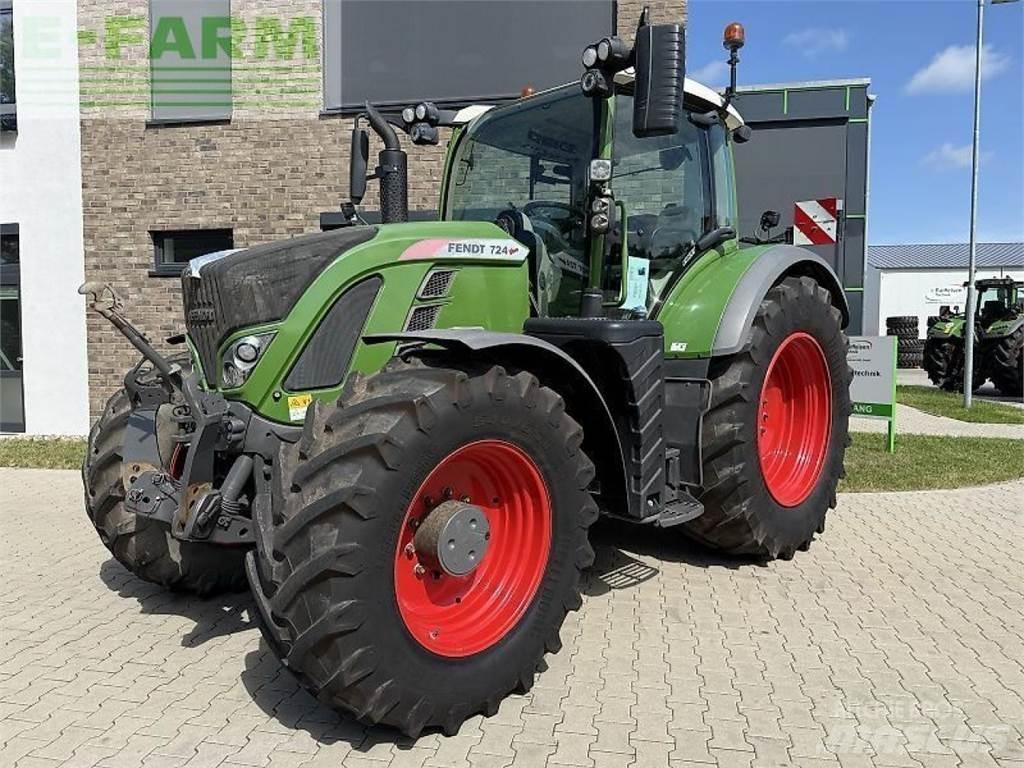 Fendt 724 vario s4 Трактори