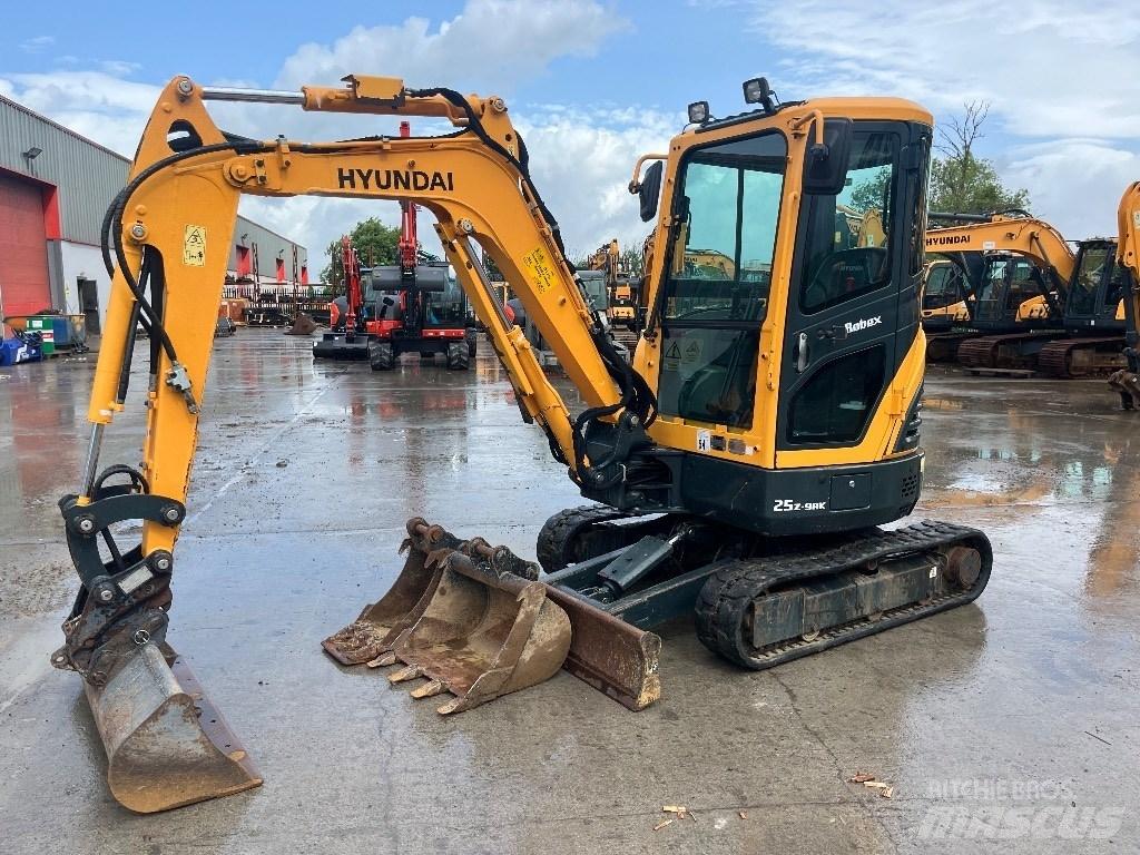 Hyundai R25Z-9 AK Мини екскаватори < 7 т