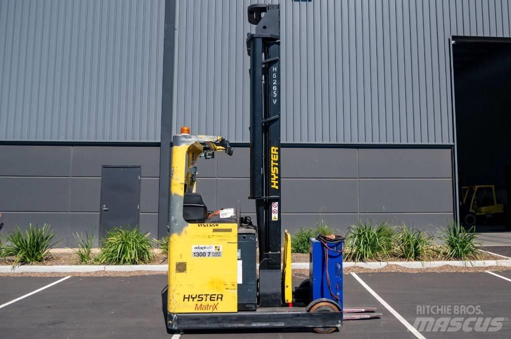Hyster R2.0H Ретрак/ Високоповдигач с изместване на вилката напред