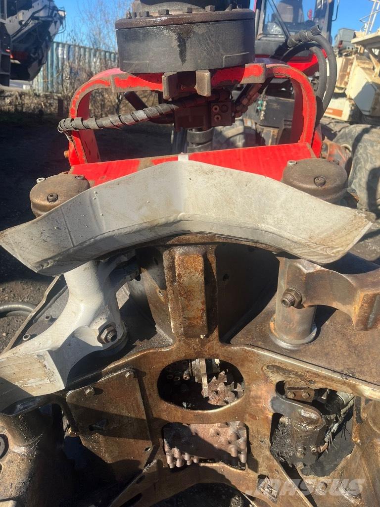 Komatsu 901 TX Харвестери