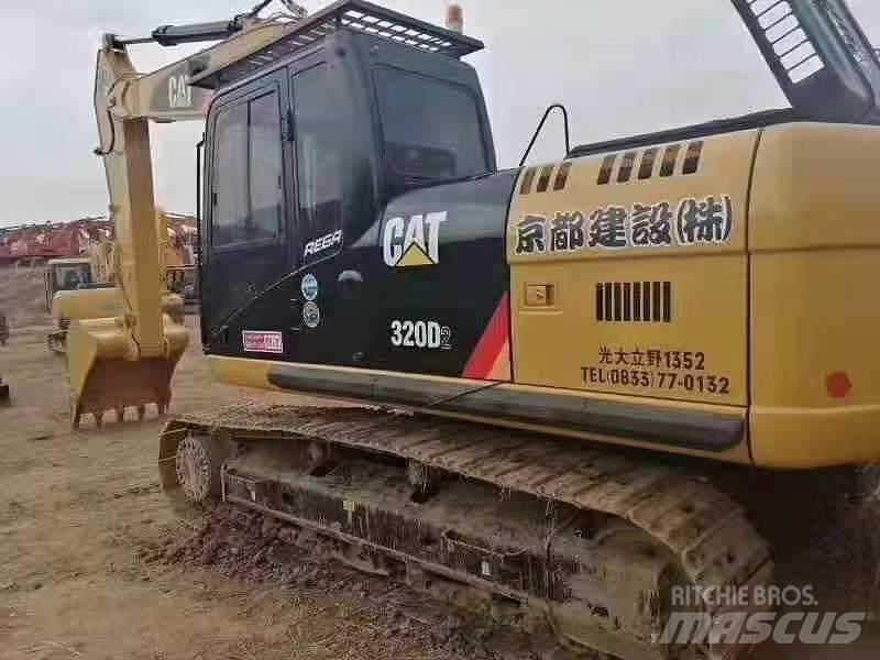 CAT 320 D Верижен екскаватор