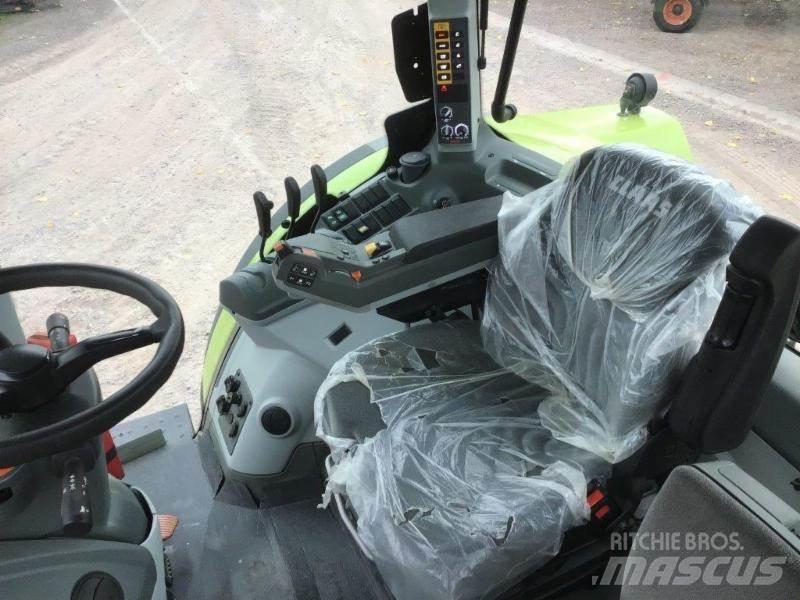 CLAAS ARION 510 Трактори