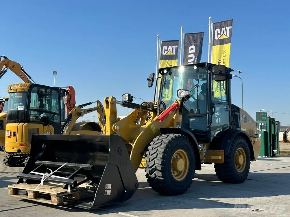 CAT 906 Колесни товарачи