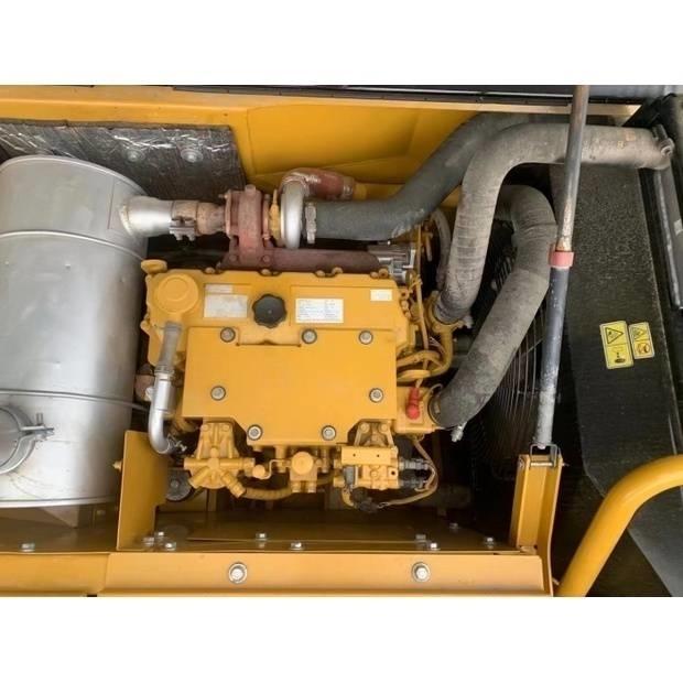 CAT 318d2 Верижен екскаватор