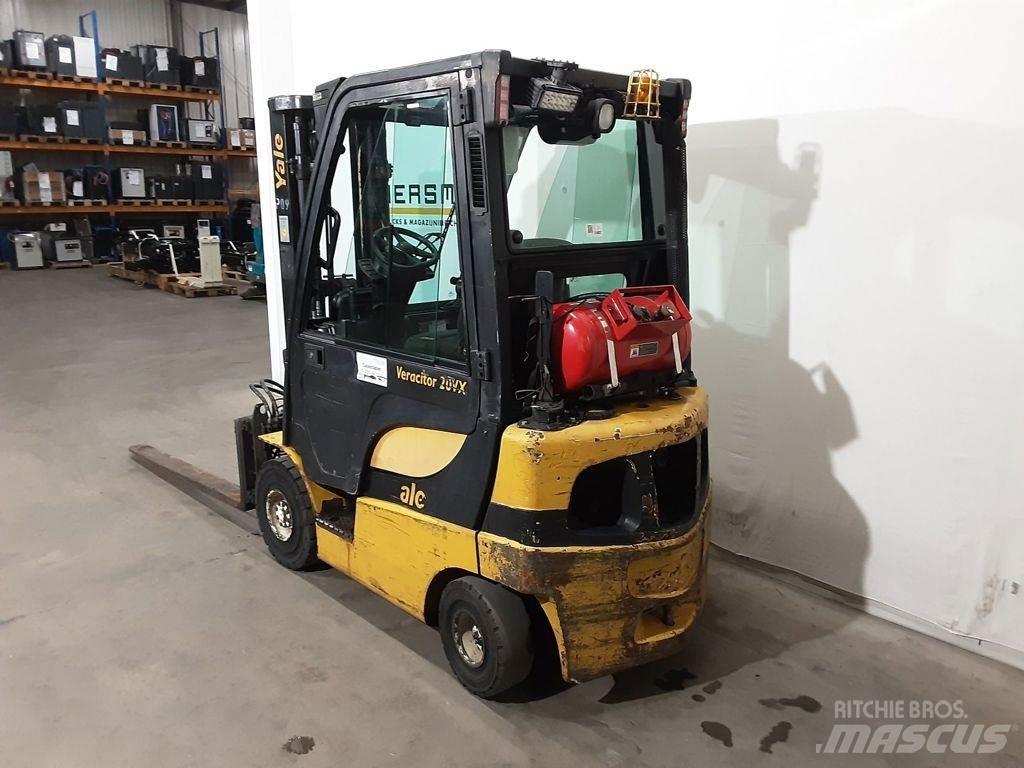 Yale GLP20SVX Камиони с АГУ