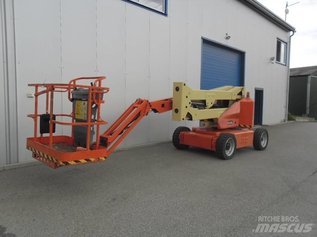 JLG E 450 AJ Съчленени стрелови подемници