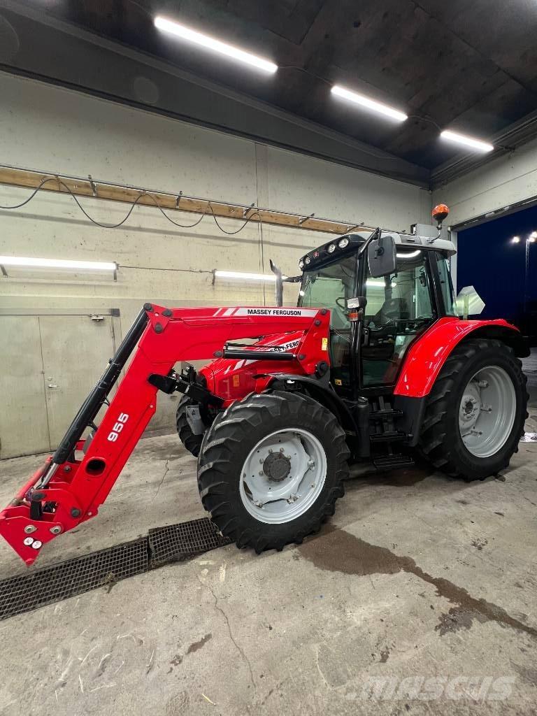 Massey Ferguson 5455 Трактори