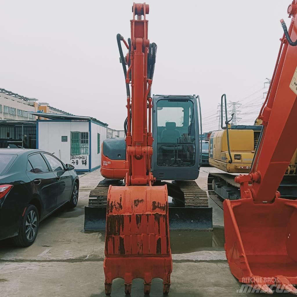 Hitachi ZX 75 US Средни екскаватори 7т - 12т