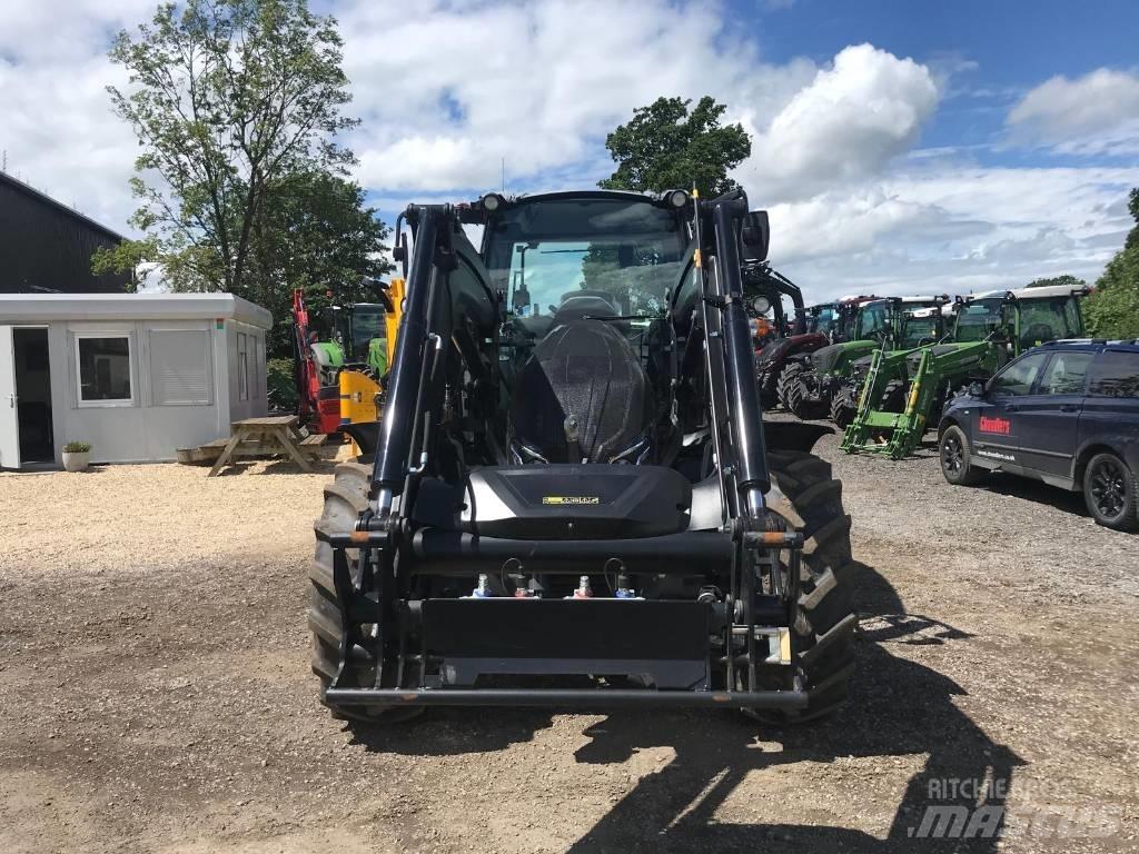 Valtra G 135 A Трактори