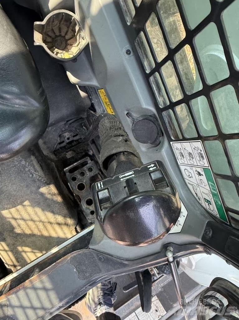 Bobcat S 550 Мини товарачи
