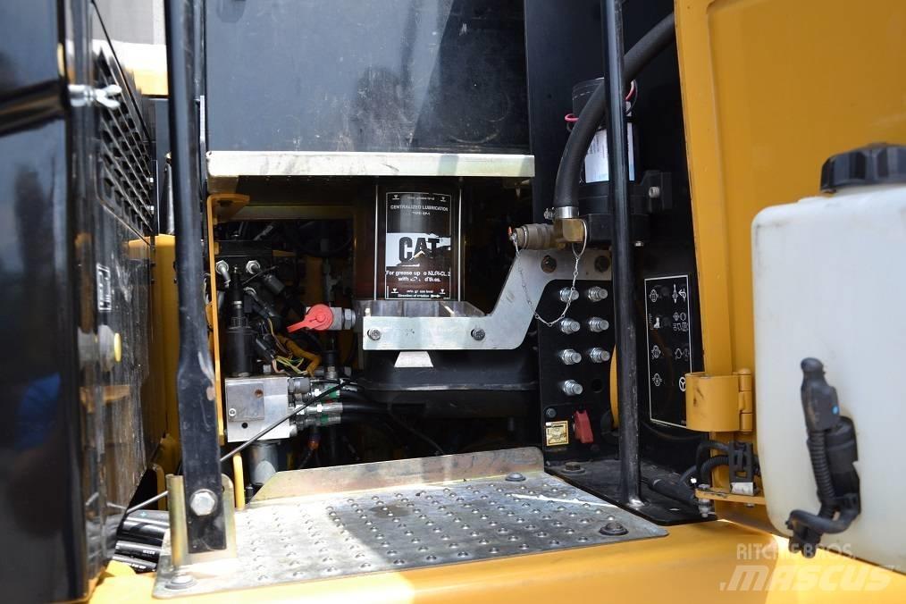 CAT M 315 D Колесни екскаватори