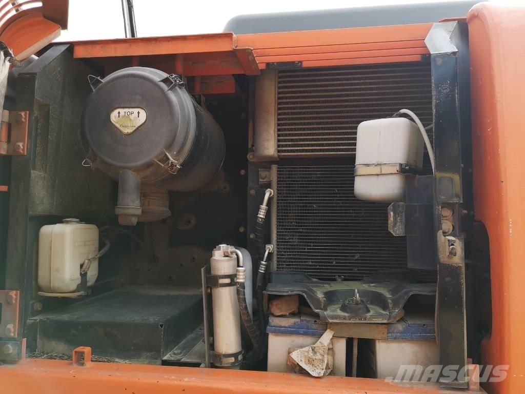 Hitachi ZX 130 W Колесни екскаватори