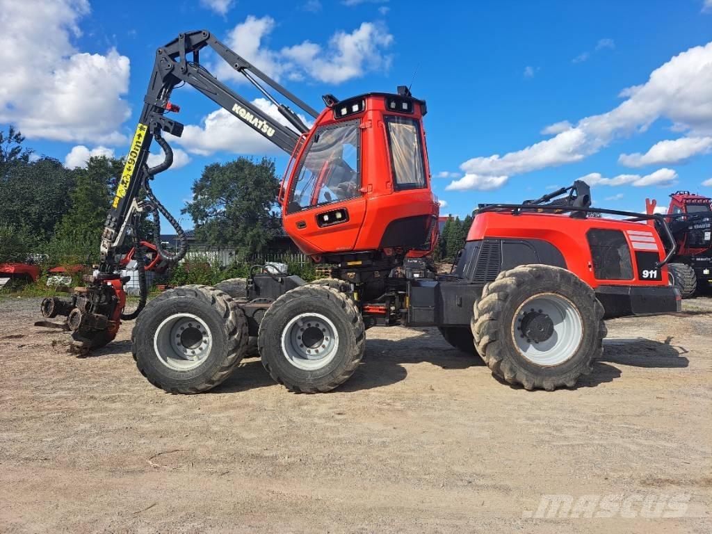 Komatsu 911 Харвестери