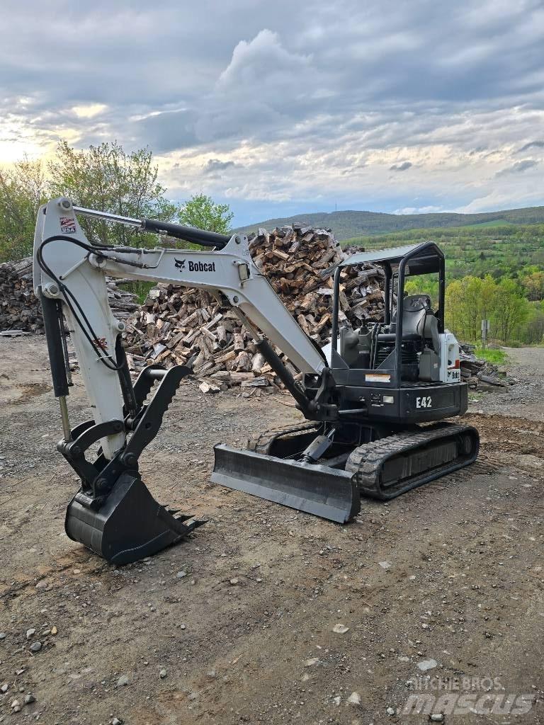 Bobcat E42 Мини екскаватори < 7 т