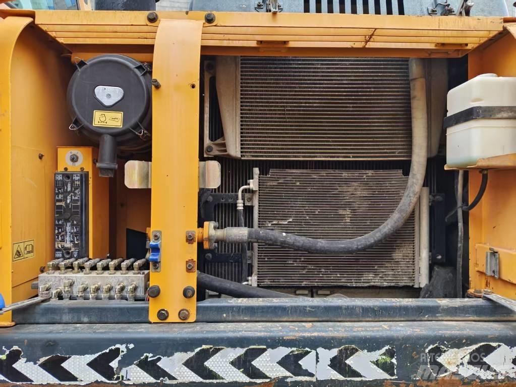 Hyundai R 225LC-9T Верижен екскаватор