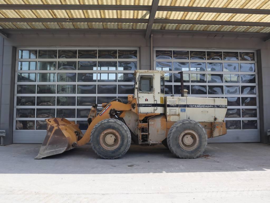 International 530 A Колесни товарачи