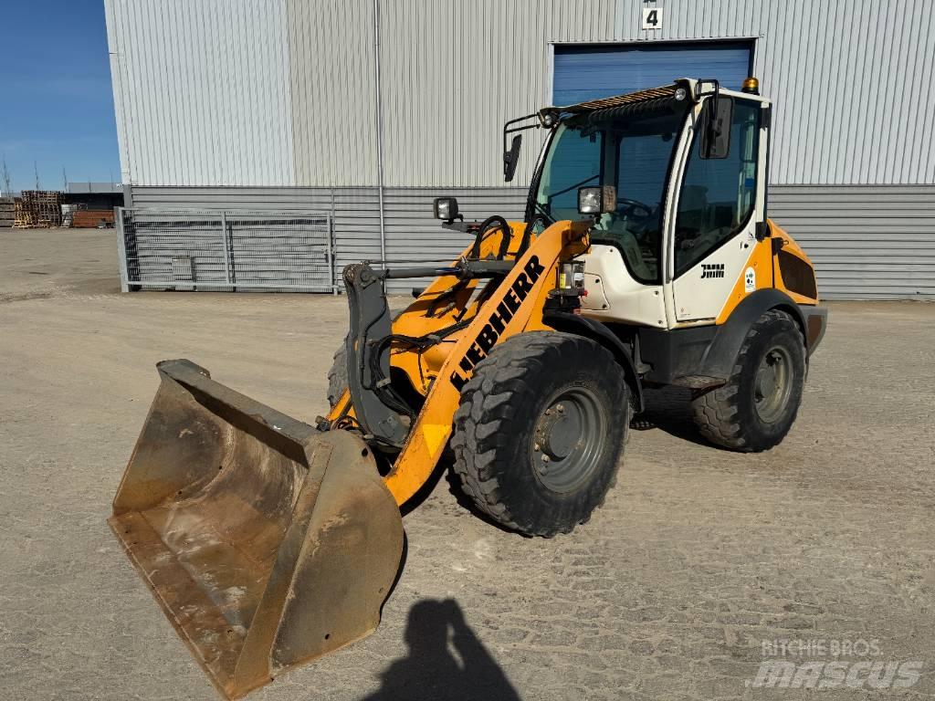 Liebherr L 506 Колесни товарачи