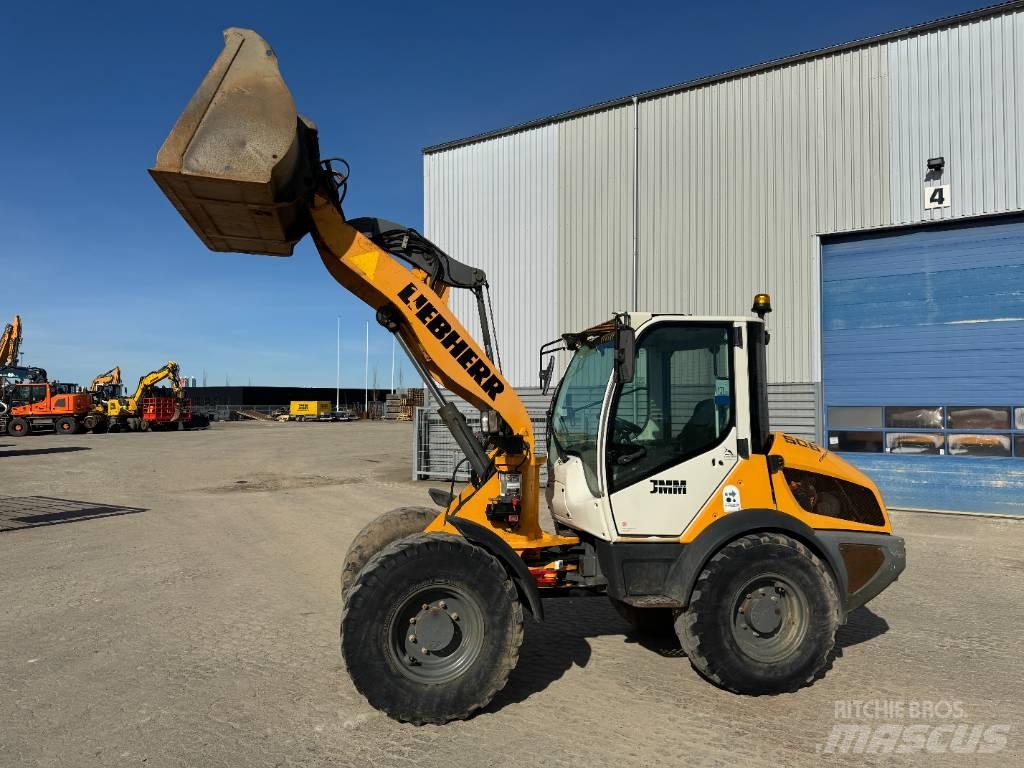 Liebherr L 506 Колесни товарачи