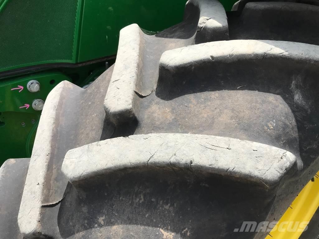 John Deere 6130 M Трактори